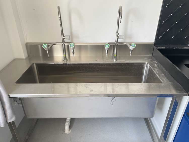 實(shí)驗(yàn)室三口水龍頭