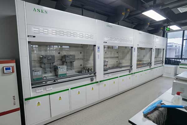 通風(fēng)柜的價格定制多少錢