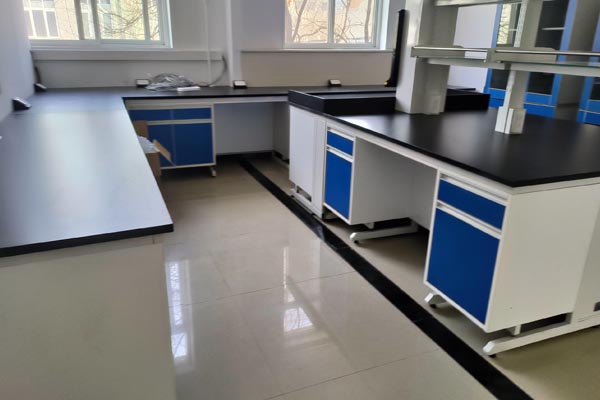 鋼木實(shí)驗(yàn)臺一般多少錢一米？